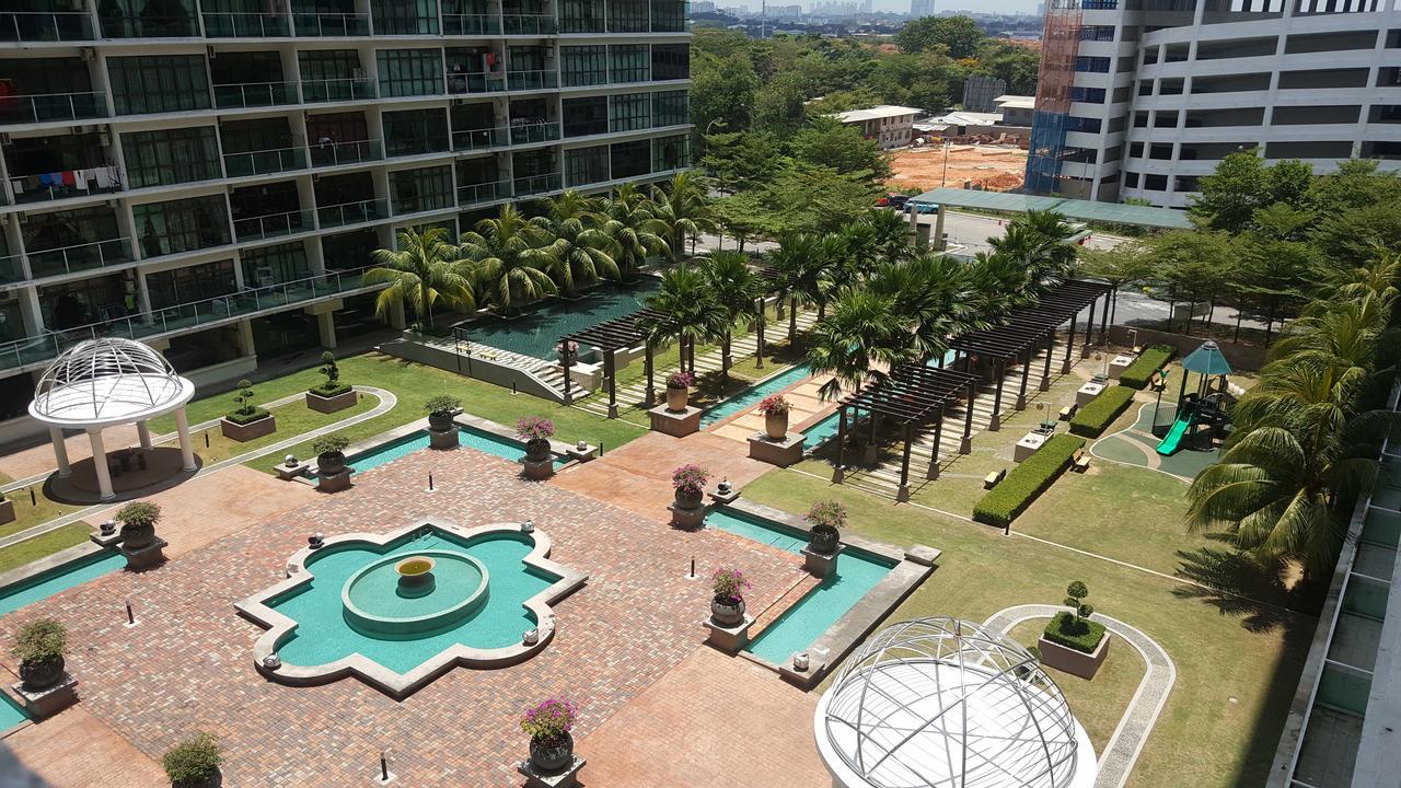 Austin Palazio Apartment Johor Bahru Exterior photo