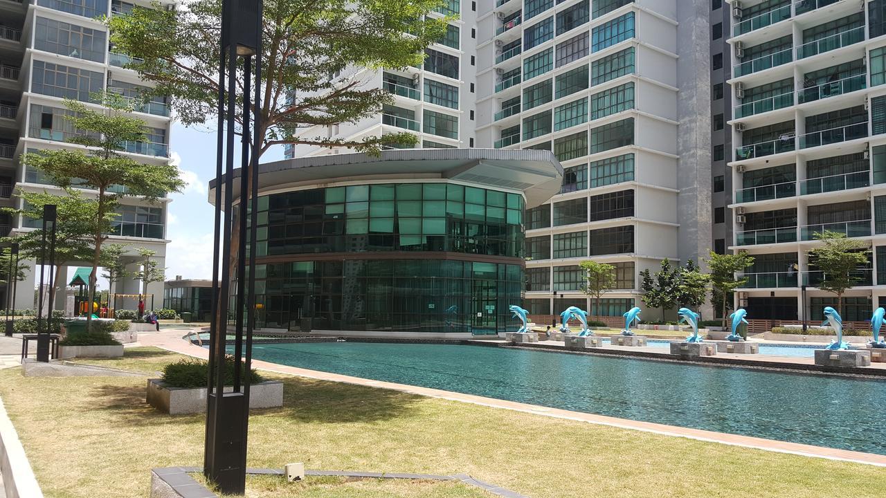 Austin Palazio Apartment Johor Bahru Exterior photo